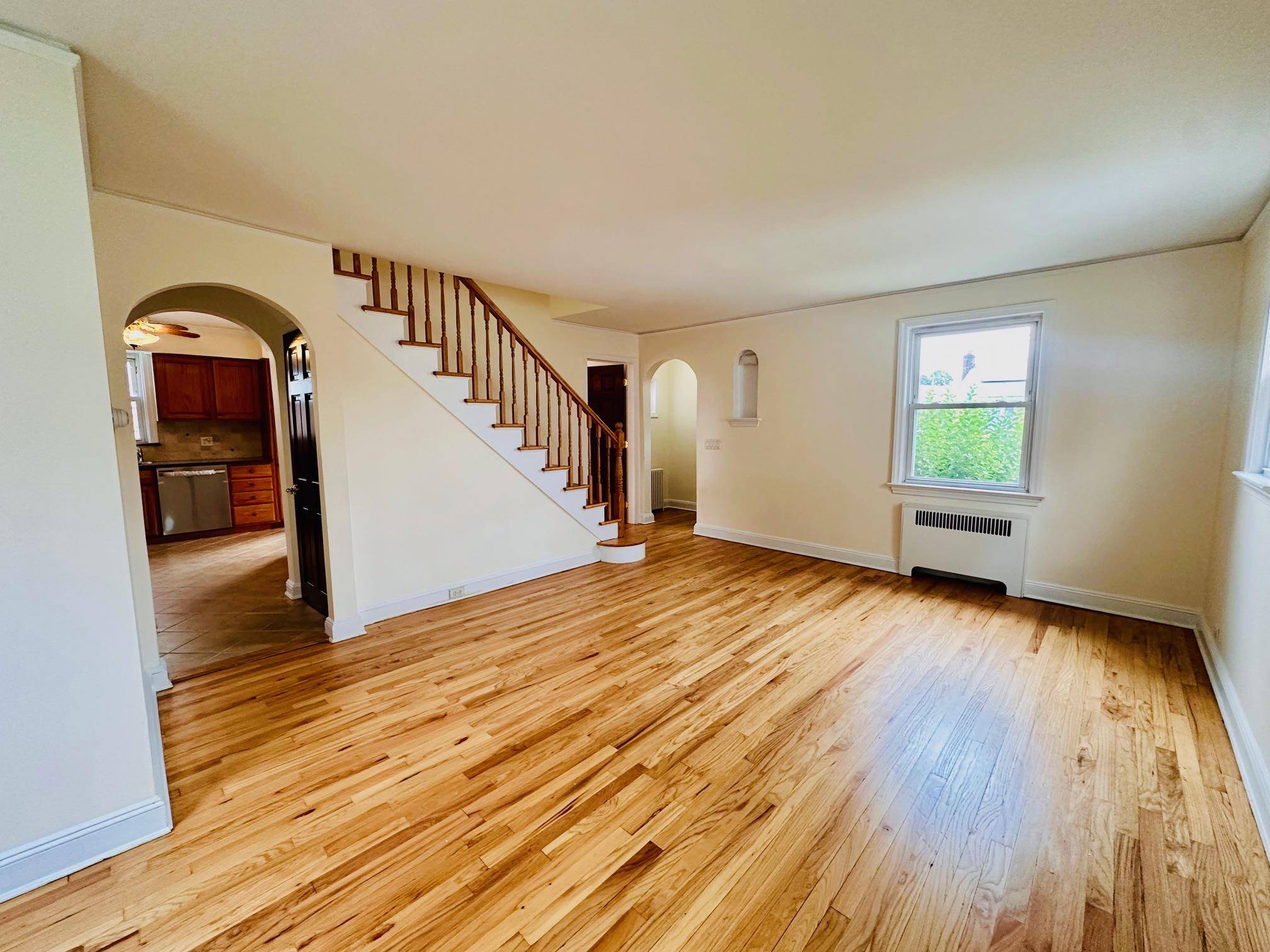 Yonkers, NY 10704,47 Aqueduct AVE