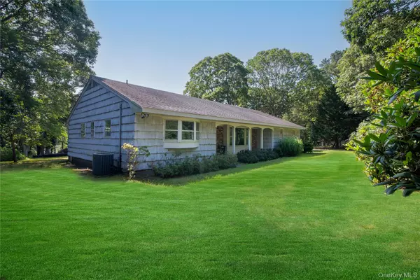 77 Montauk HWY, Westhampton, NY 11977