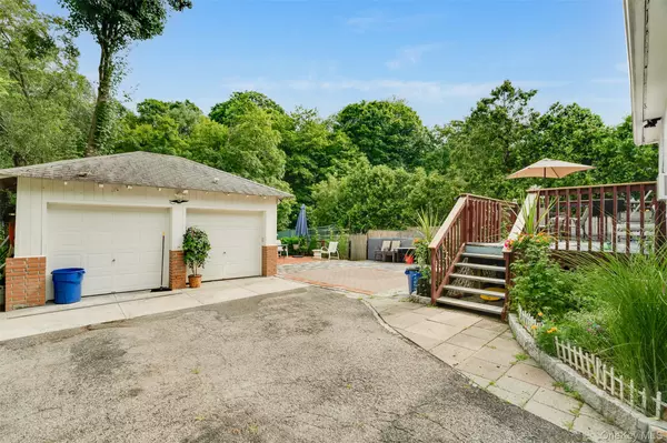 Ossining, NY 10562,110 Pine AVE