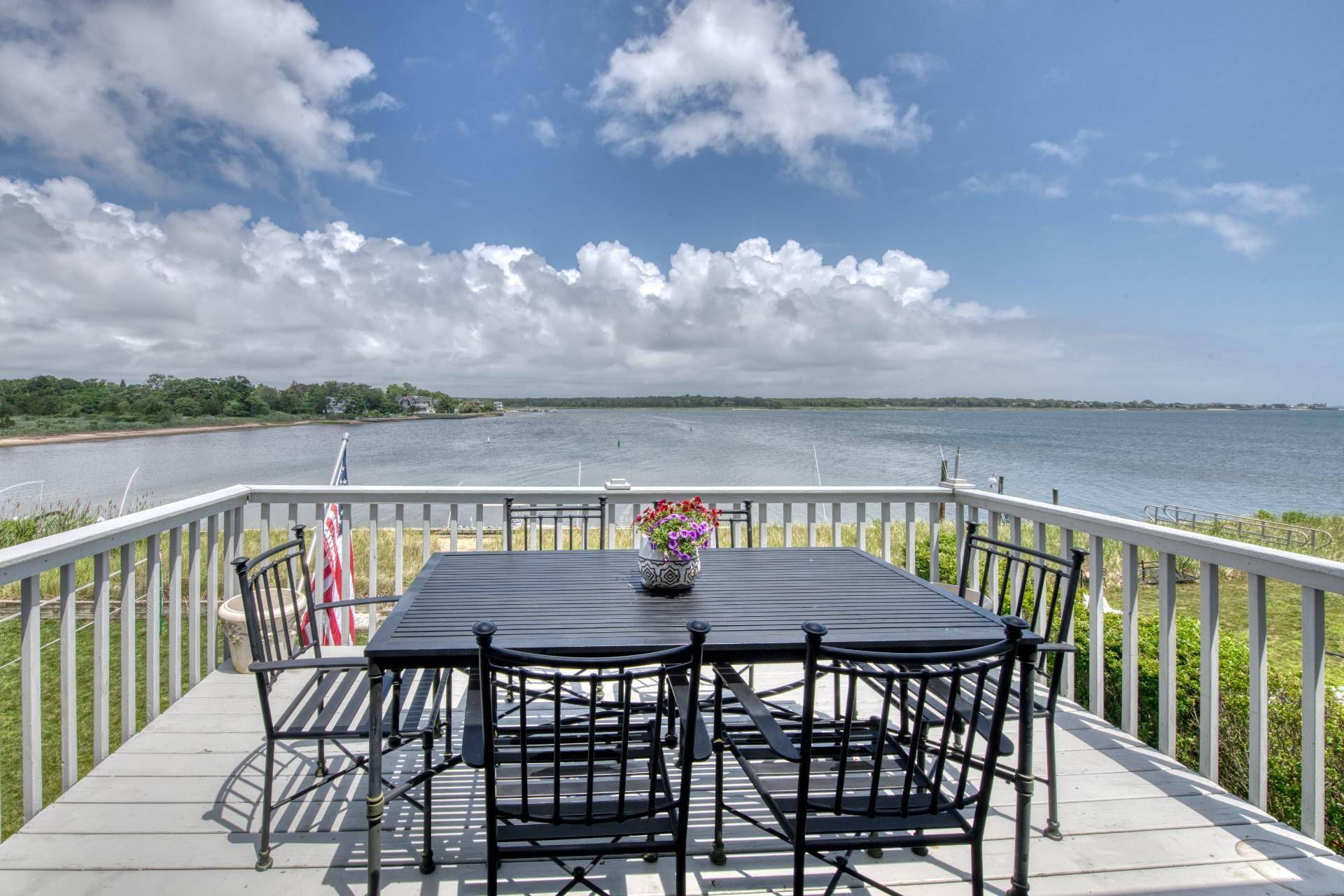 East Quogue, NY 11942,2 Bayside AVE