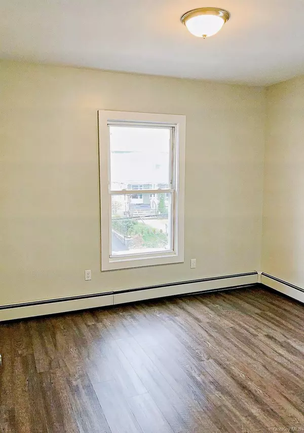 Mount Vernon, NY 10550,114 Park AVE