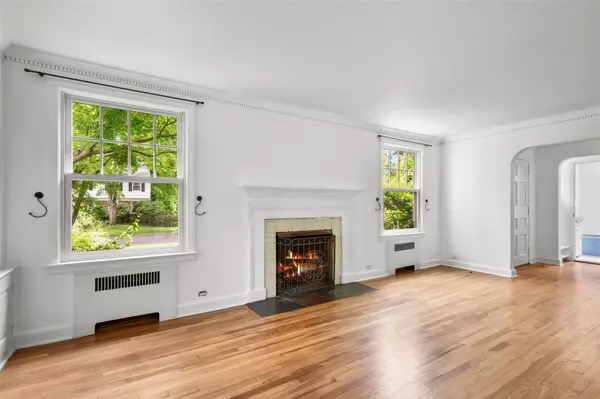 Mamaroneck, NY 10543,721 Forest AVE