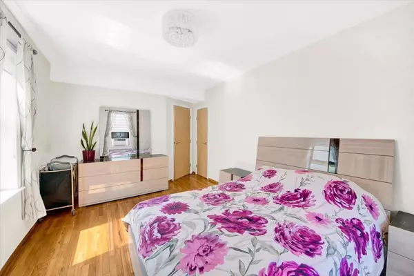 Brooklyn, NY 11235,2615 Homecrest AVE #1D