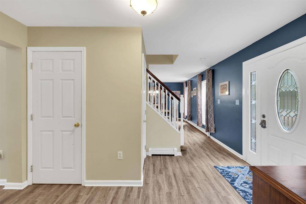 Hyde Park, NY 12538,27 Balsam RD