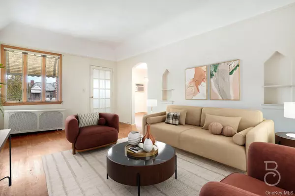 Middle Village, NY 11379,57-57 81st ST