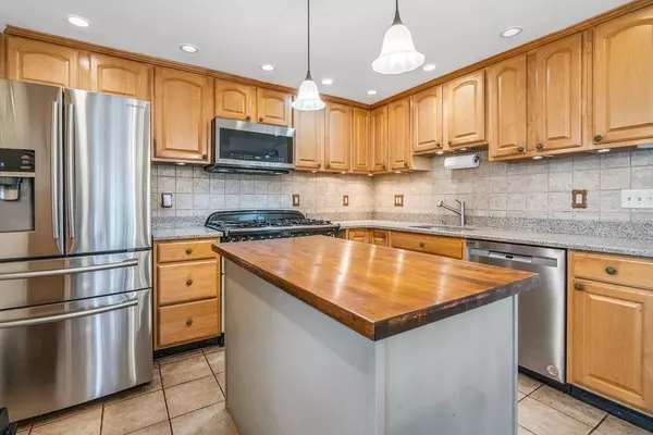 Farmingville, NY 11738,4 Bridle PATH