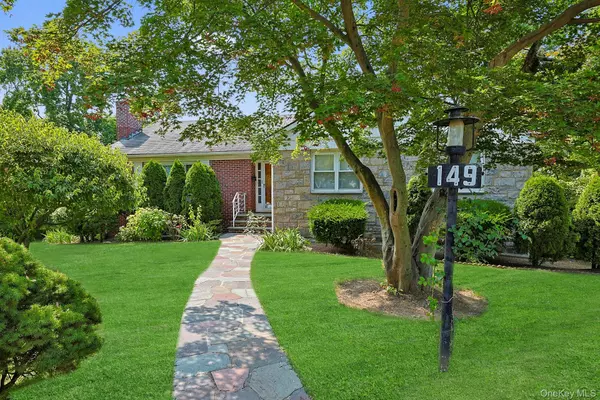 Yonkers, NY 10710,149 Longvue TER