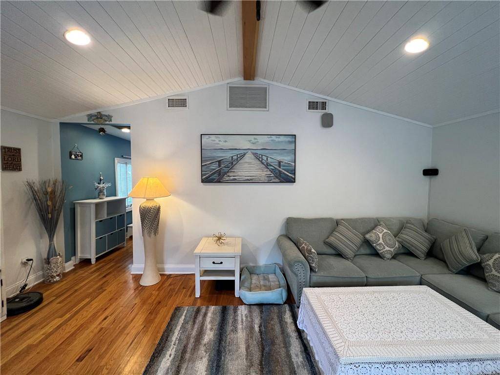 North Salem, NY 10560,3 Lagoon PLZ