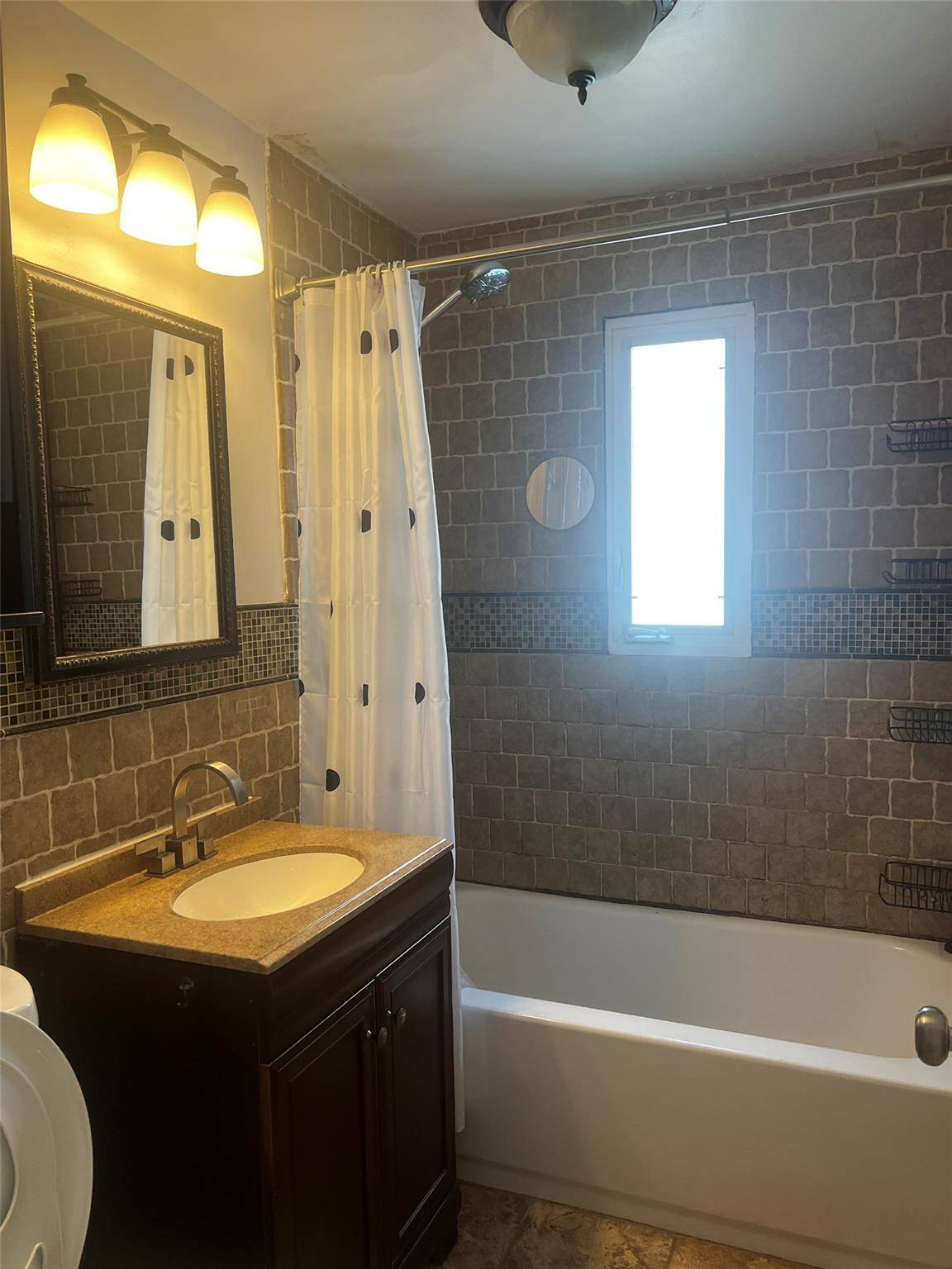 Fresh Meadows, NY 11366,7363 198th ST