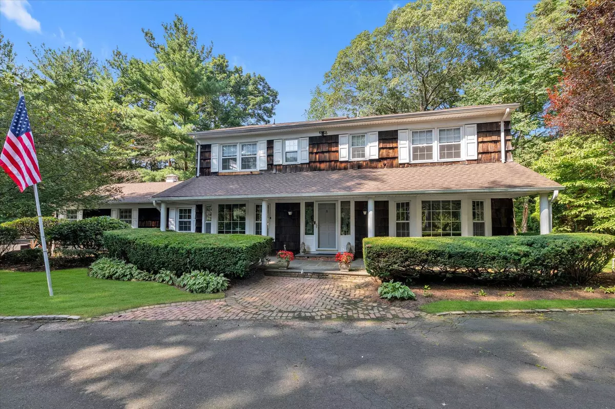 Brookville, NY 11545,8 Rolling DR