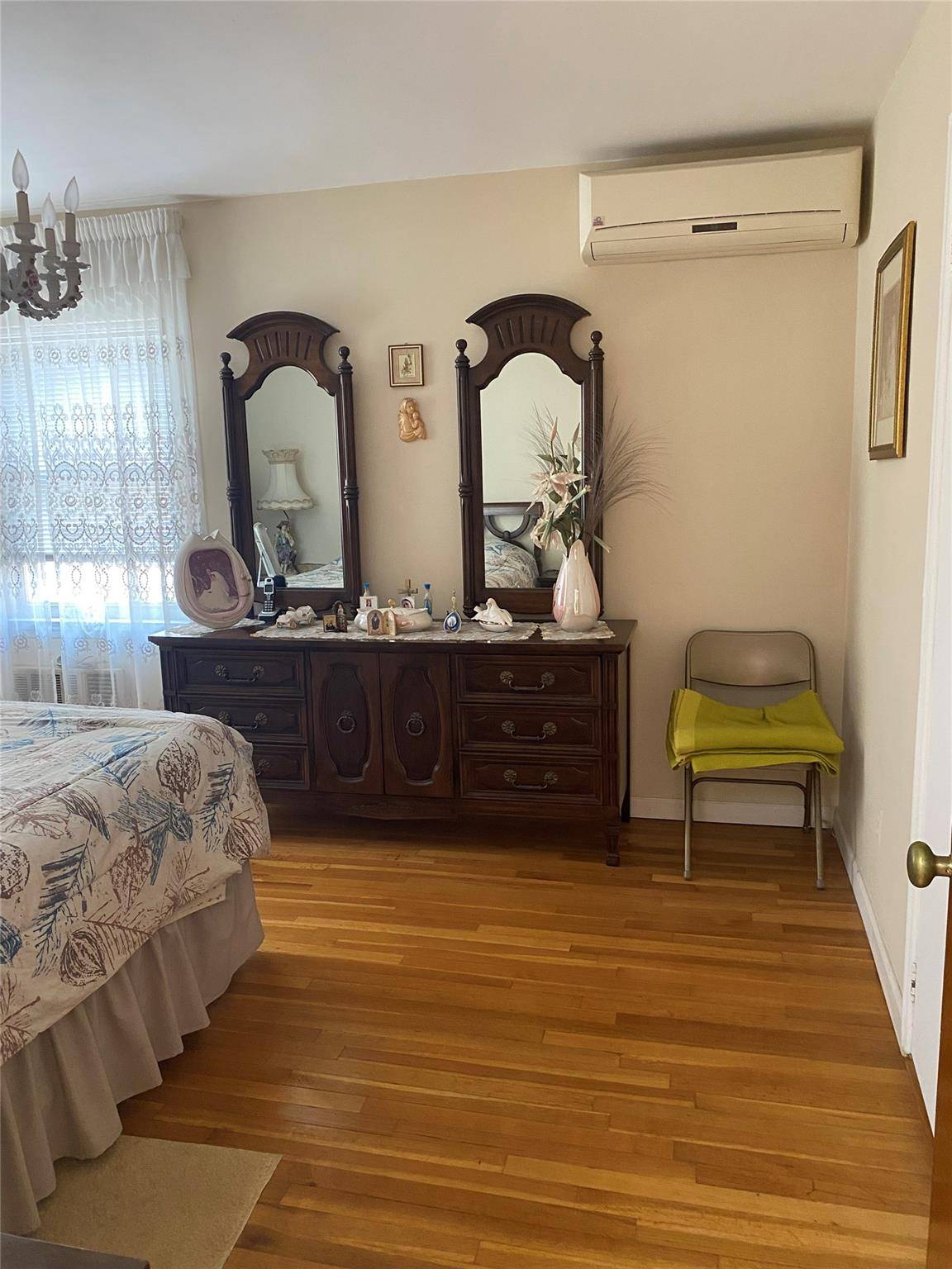 Bronx, NY 10461,2896 Coddington AVE