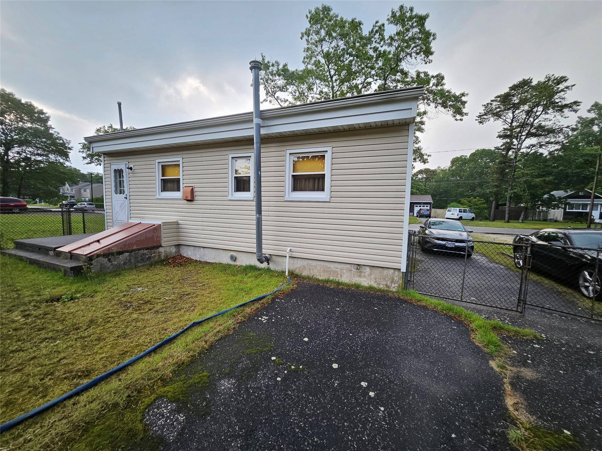 Riverhead, NY 11901,83 Priscilla AVE