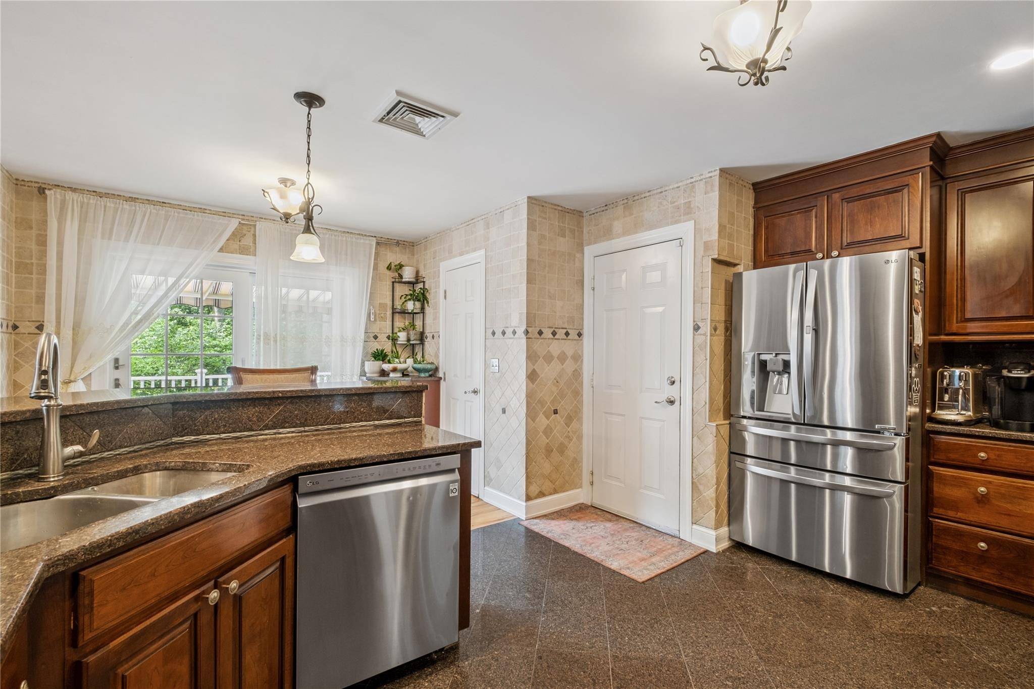 Carmel, NY 10512,150 Hortontown RD