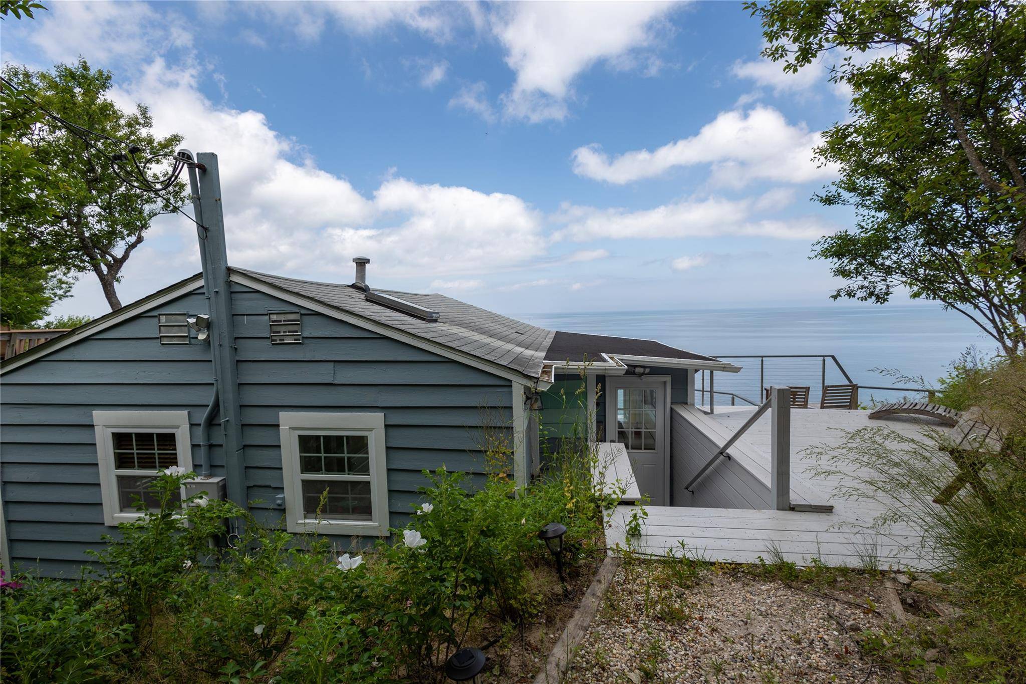 Baiting Hollow, NY 11933,58 Hillcrest DR