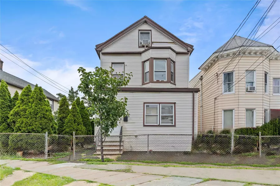 122 S High ST, Mount Vernon, NY 10550