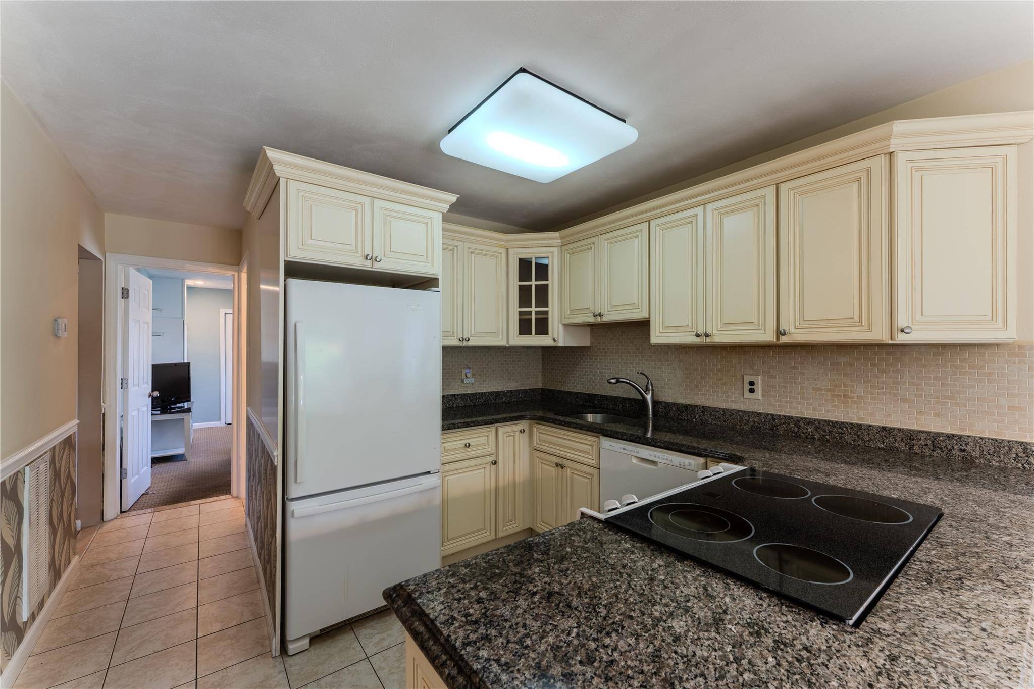 Island Park, NY 11558,100 Baker CT #128