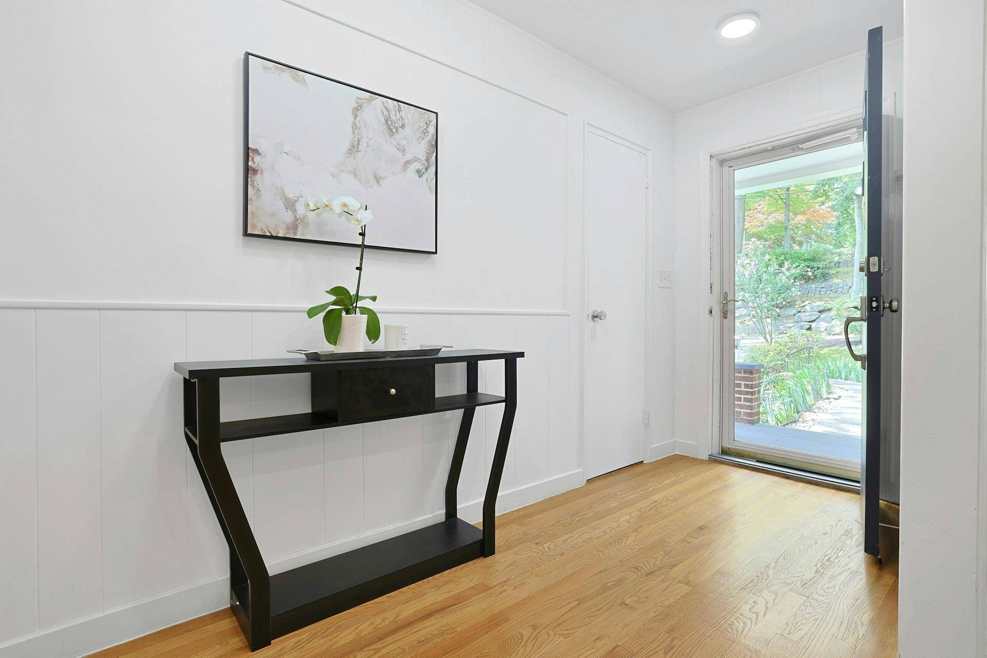 Scarsdale, NY 10583,286 S Healy AVE