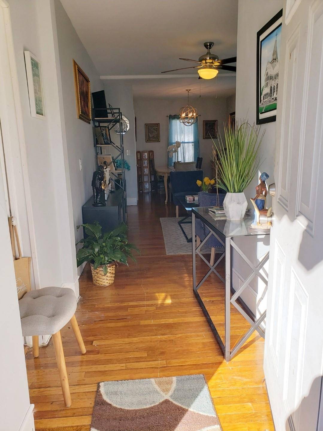 Hempstead, NY 11550,269 Windsor Pkwy