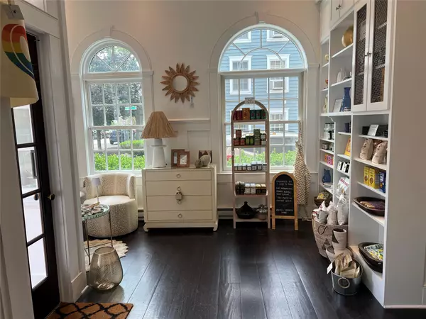 Cold Spring, NY 10516,26 Main ST