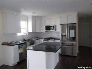Bellport, NY 11713,648 Bayview AVE