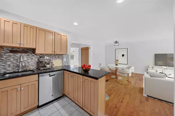 Highland, NY 12528,329 Gregory CT