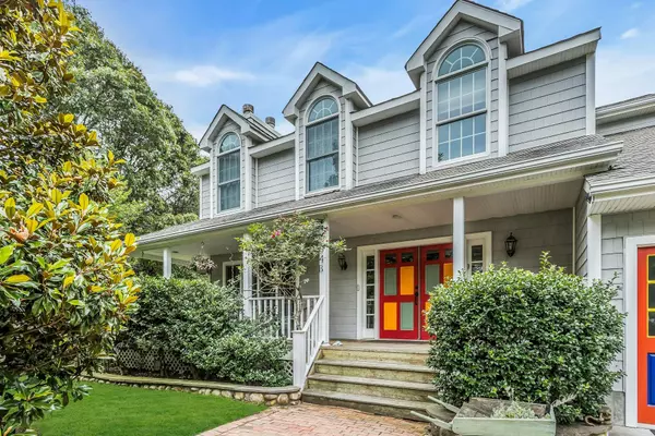 Hampton Bays, NY 11946,104B Squiretown RD