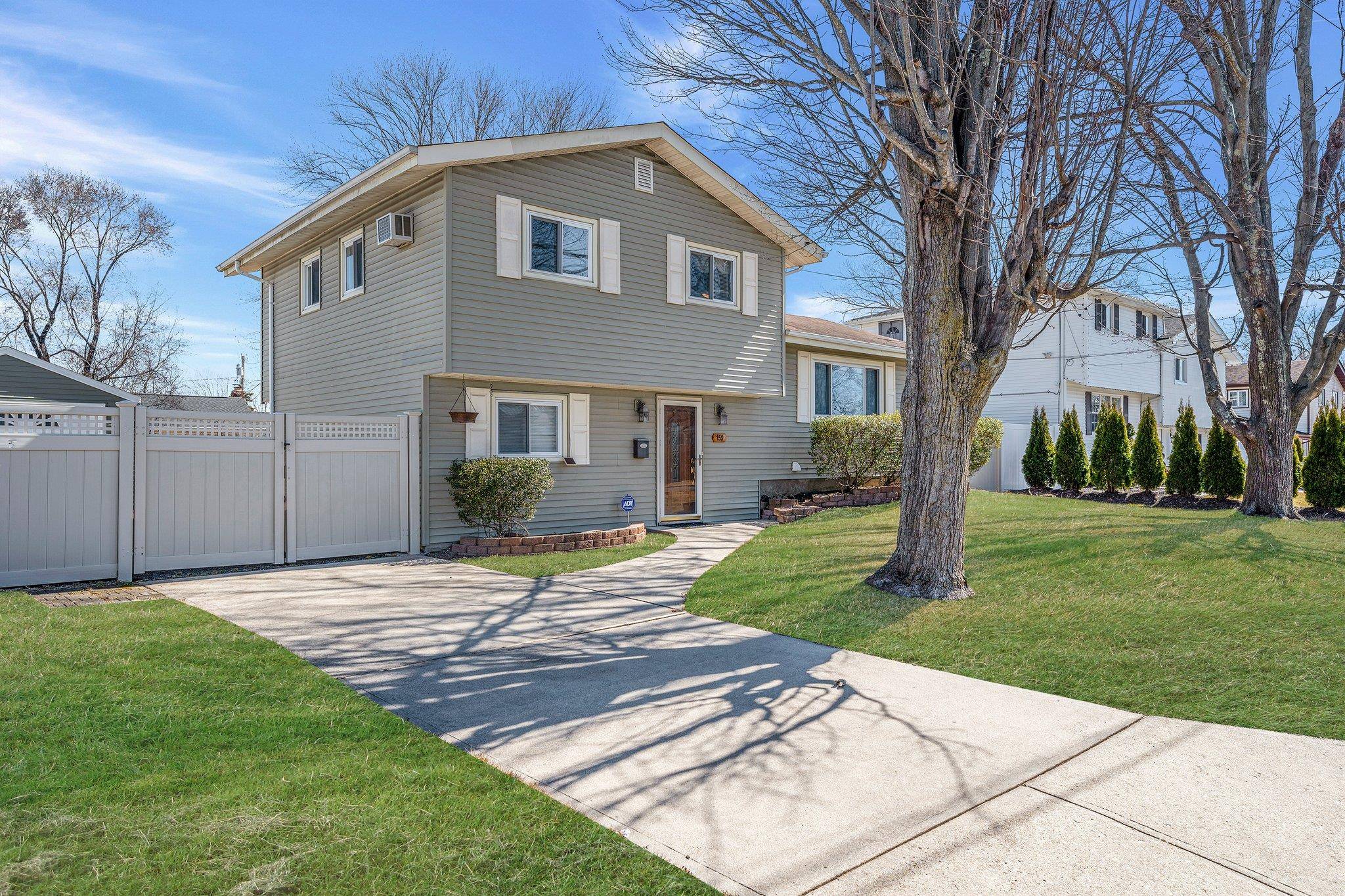 Brentwood, NY 11717,159 Gibson AVE