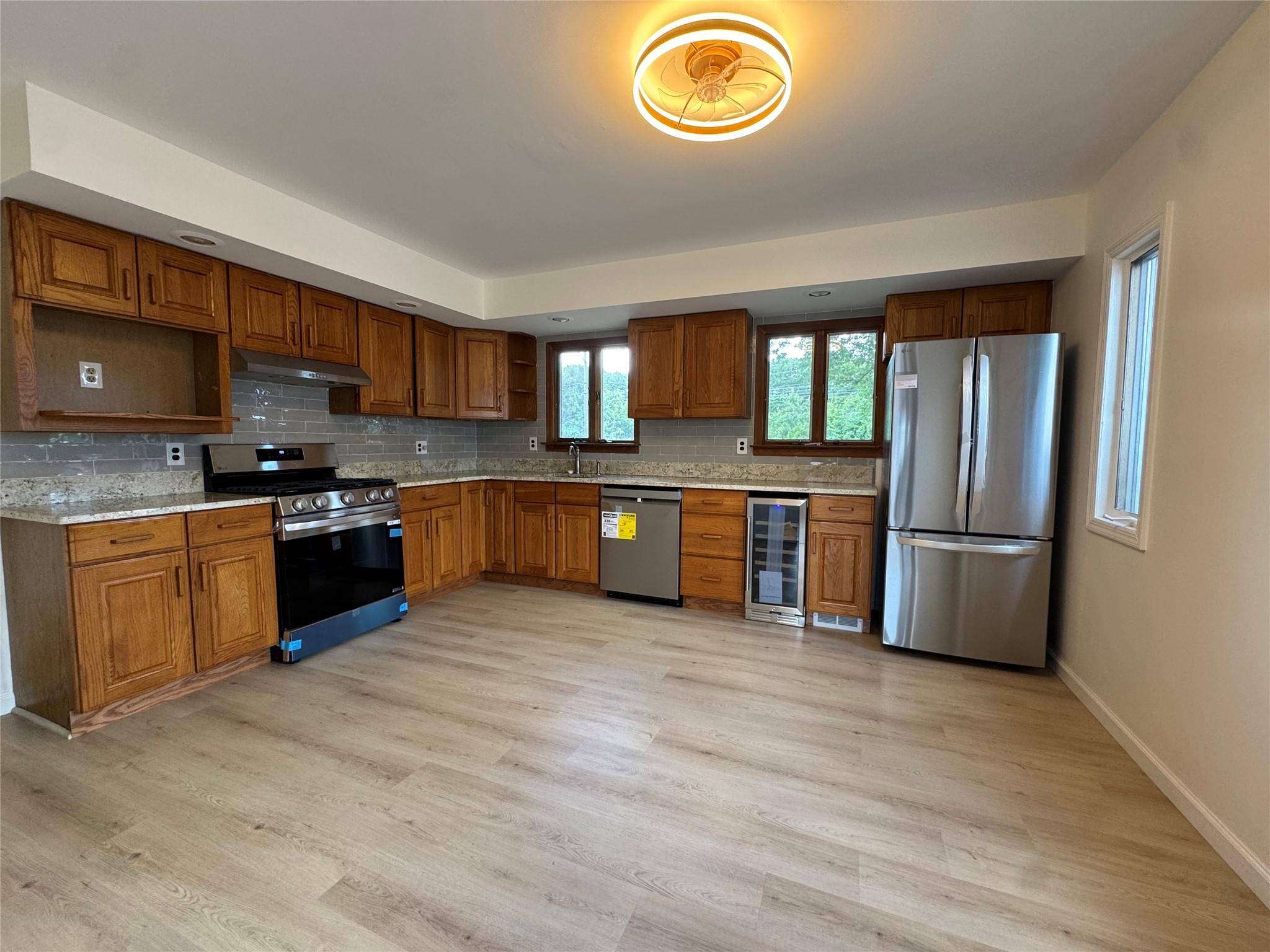 South Setauket, NY 11720,31 Cayuga AVE