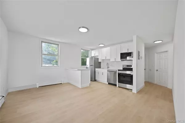 Yonkers, NY 10701,6 Stewart PL