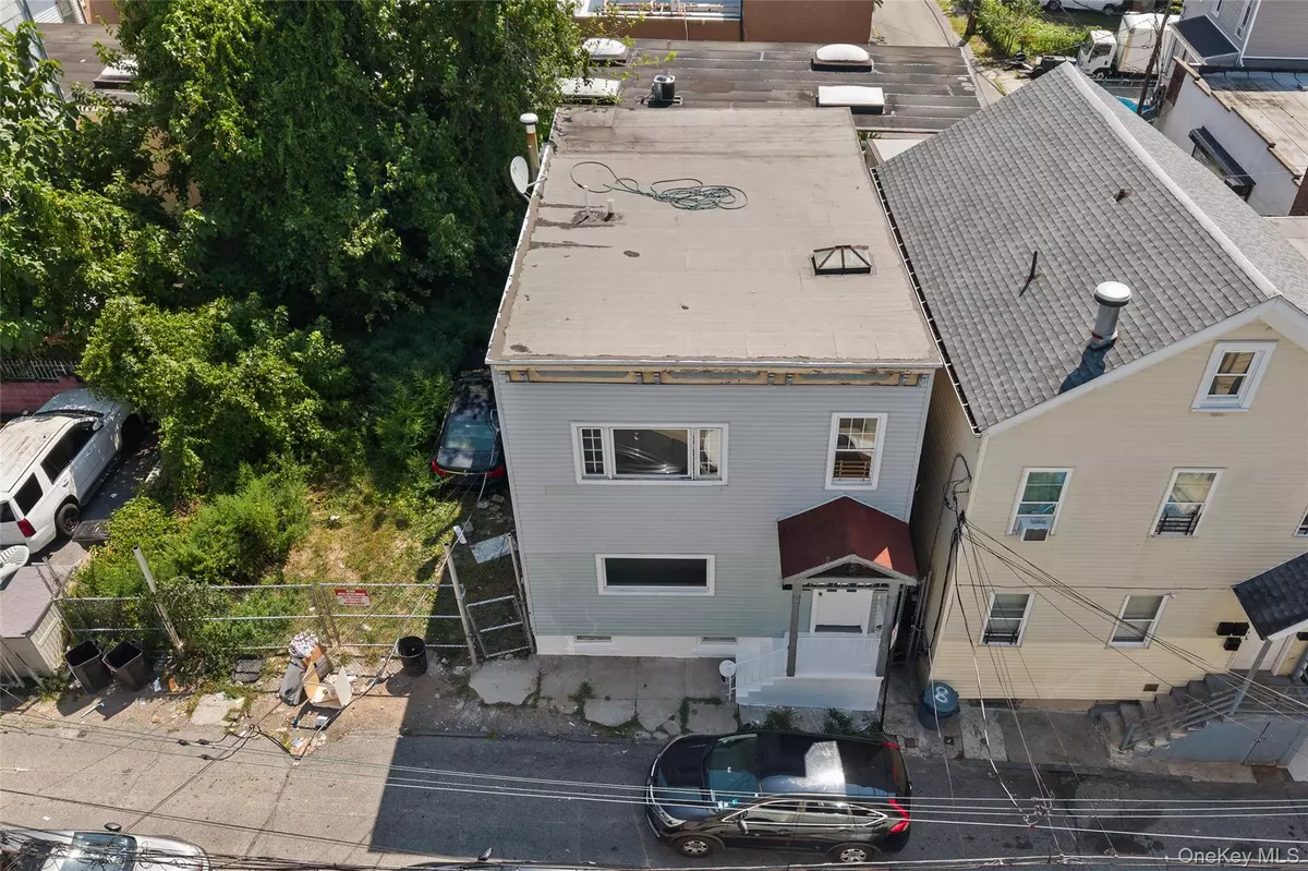 Yonkers, NY 10701,6 Stewart PL