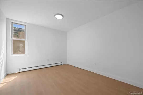 Yonkers, NY 10701,6 Stewart PL