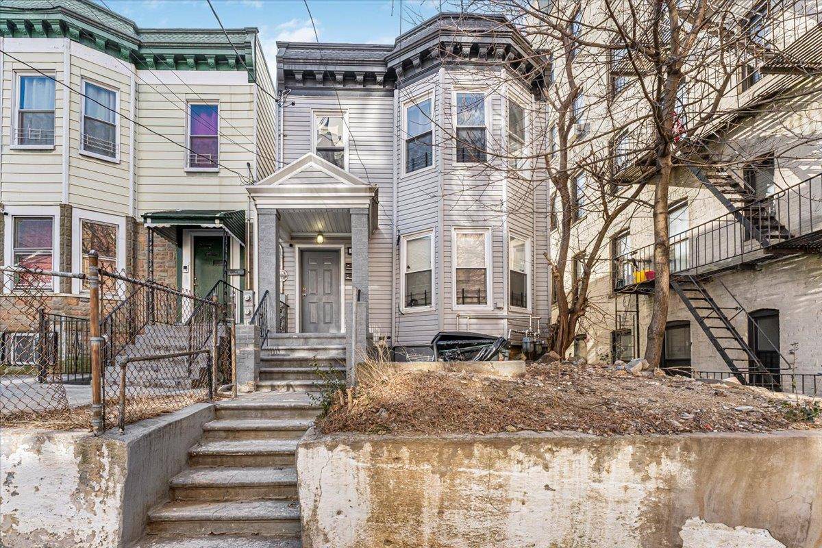 630 East 230th St, Bronx, NY 10466