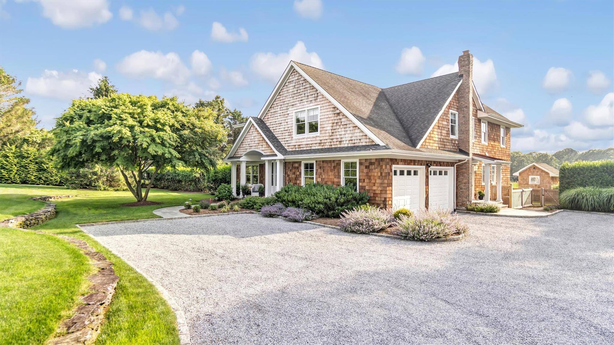 13A Brushy Neck LN, Westhampton, NY 11977