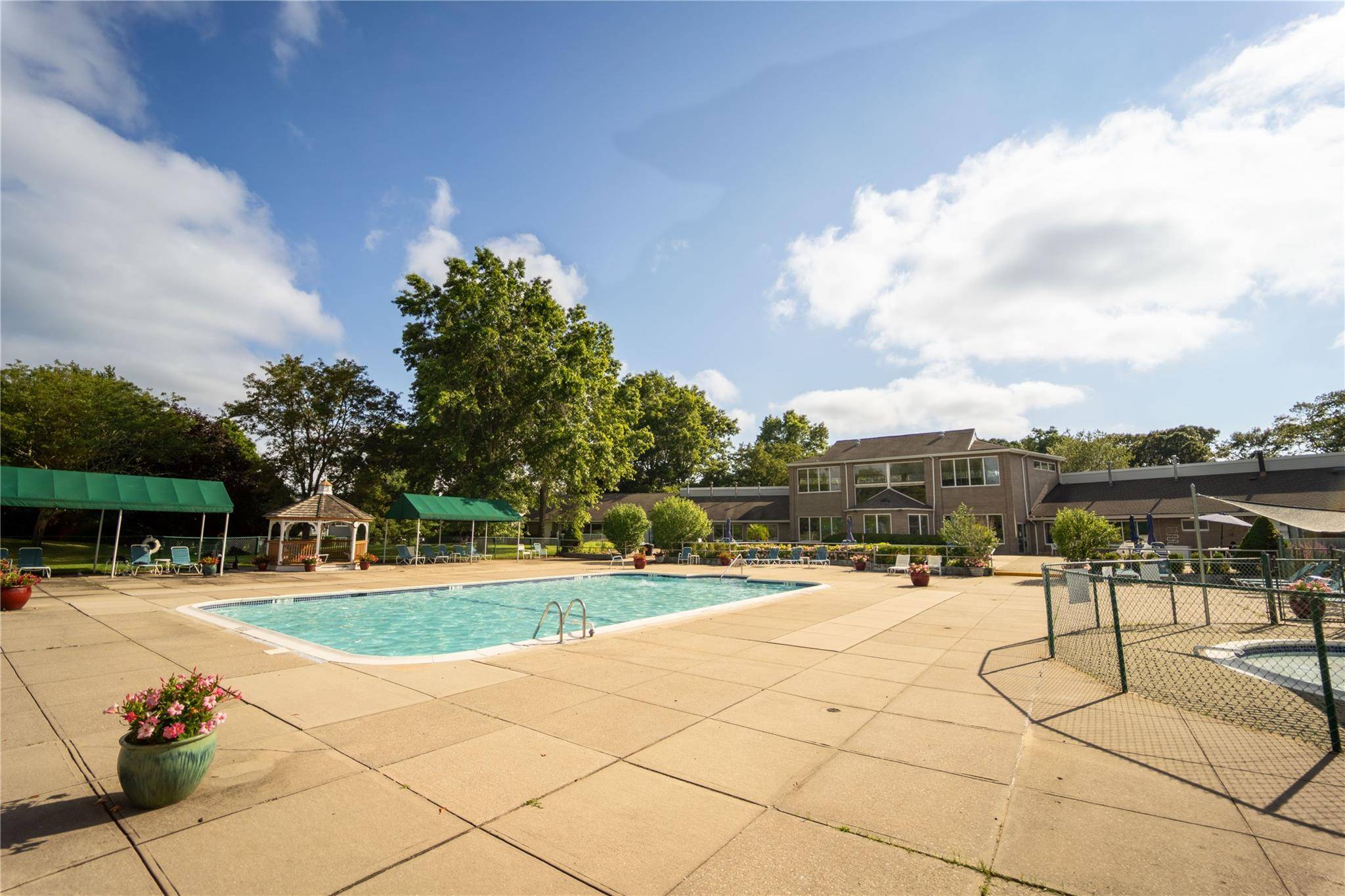 Middle Island, NY 11953,763 Spring Lake DR