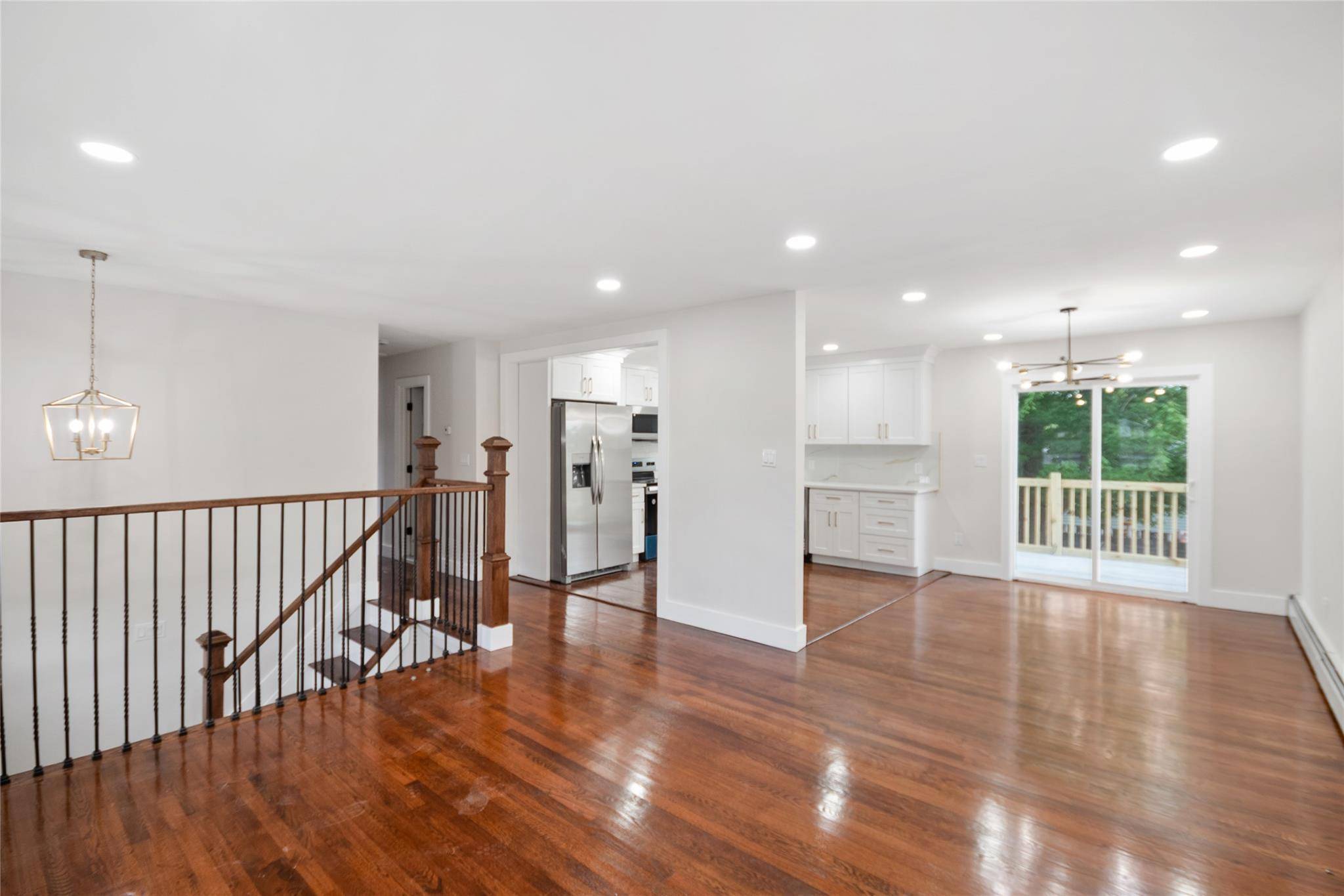 Bay Shore, NY 11706,4 S Cardinal CT