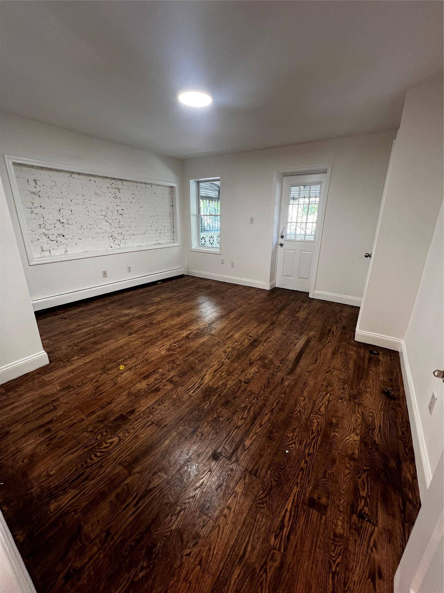 Bronx, NY 10454,516 E 142nd ST #1
