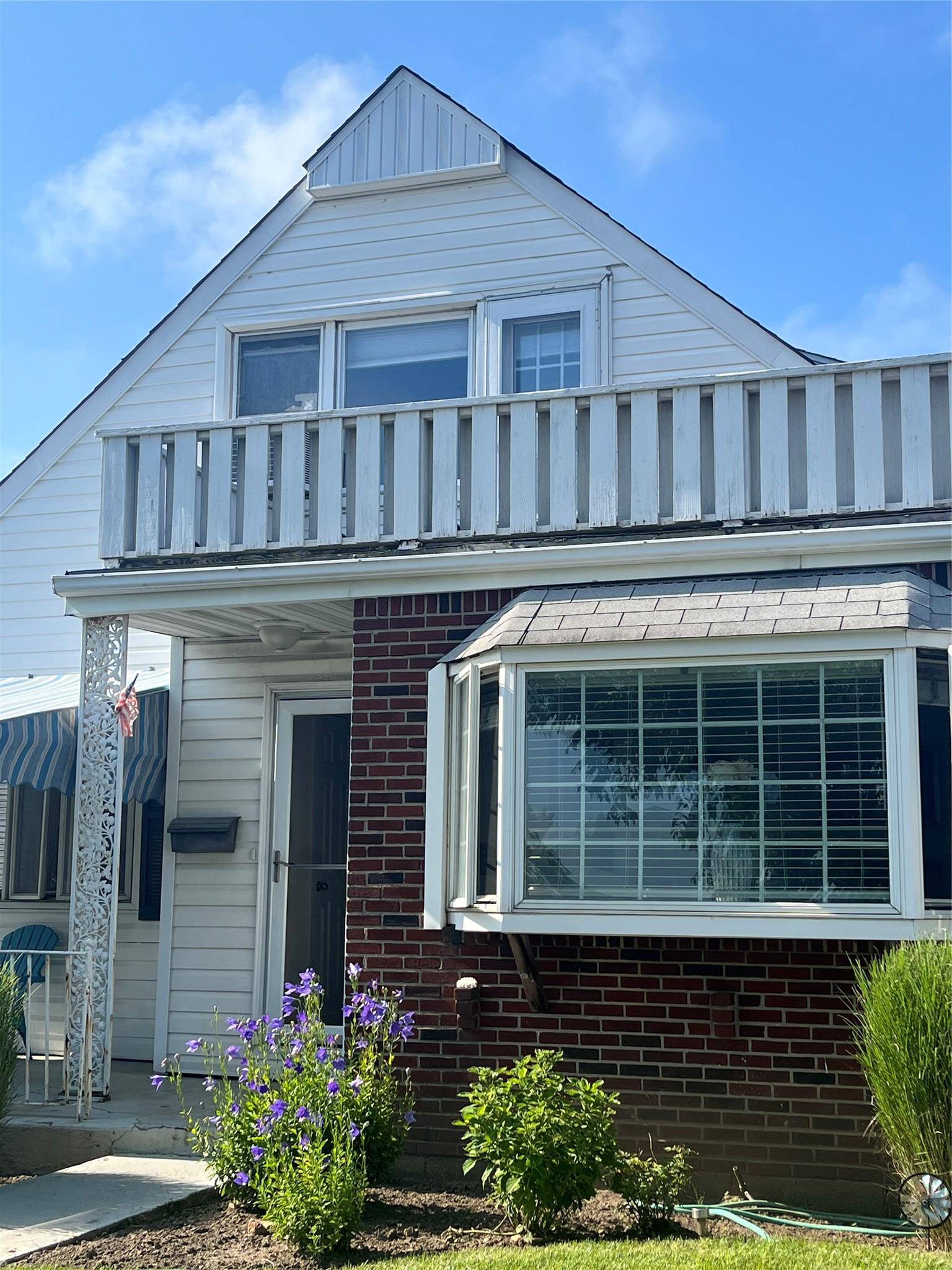 Long Beach, NY 11561,437 W Park AVE #Upper
