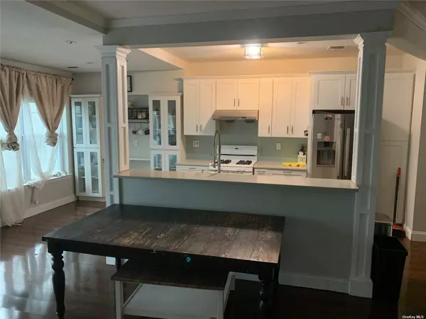 Arverne, NY 11692,161 Sea Grass LN