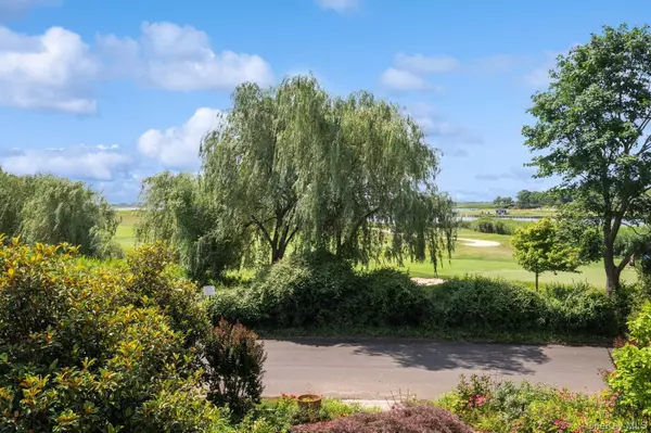 Woodsburgh, NY 11598,328 W Ivy Hill RD