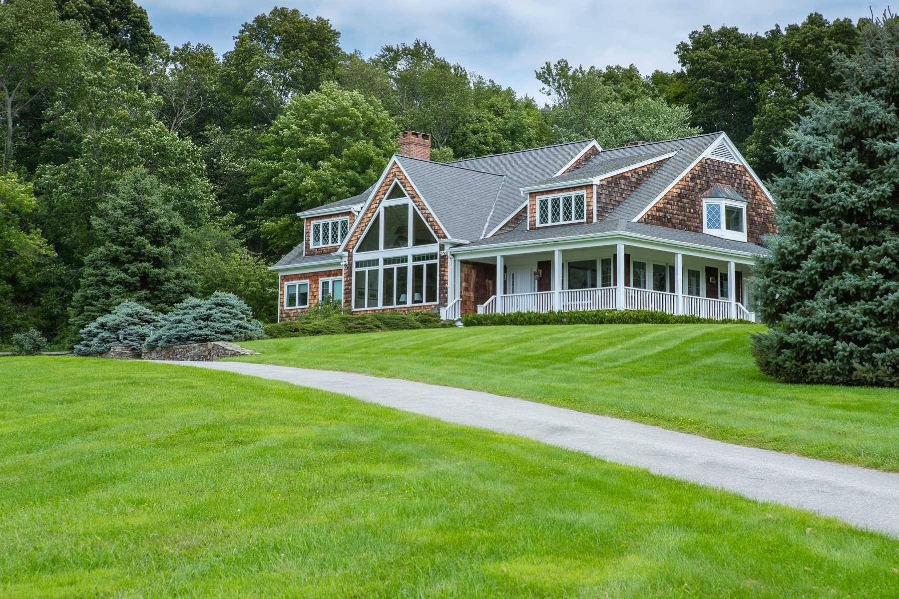 72 N Mabbettsville RD, Millbrook, NY 12545