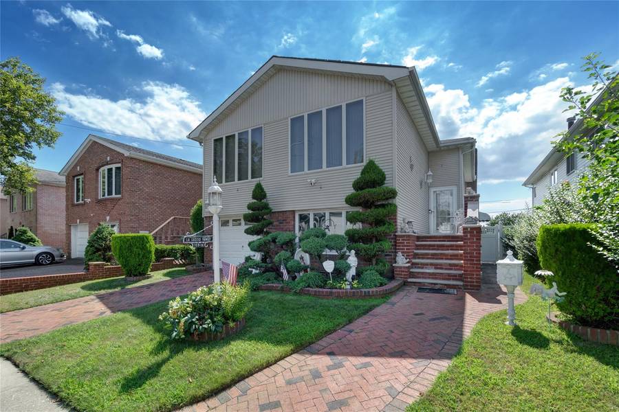 15916 92nd ST, Howard Beach, NY 11414