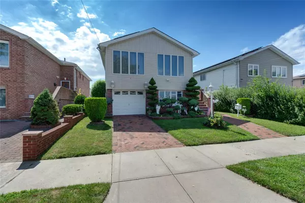 Howard Beach, NY 11414,15916 92nd ST