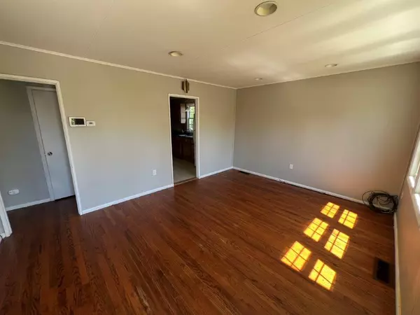 Port Jervis, NY 12771,4 Harold ST