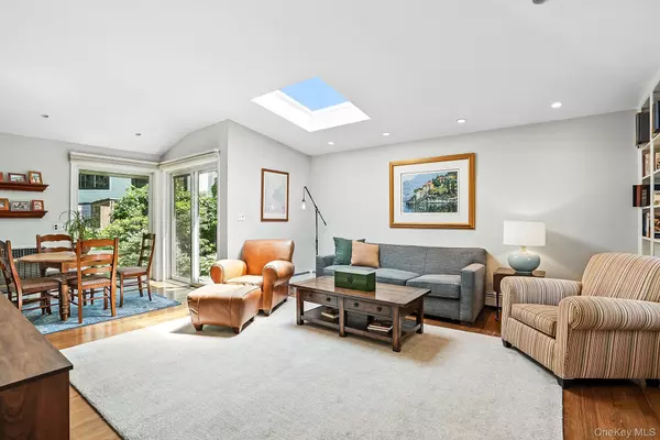 Larchmont, NY 10538,4 Villa LN