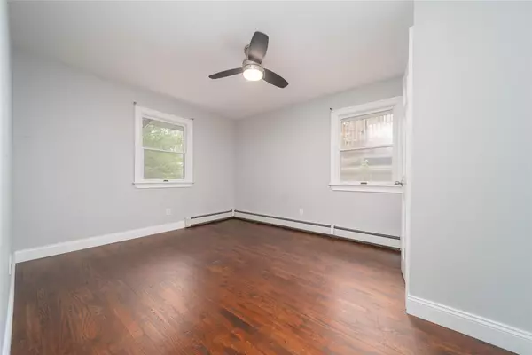 Lake Grove, NY 11755,7 Miller DR