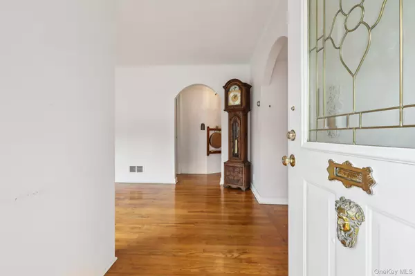 Warwick, NY 10990,3 Fairview DR