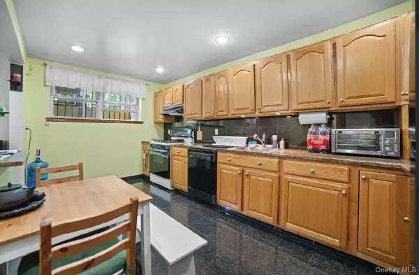 Woodside, NY 11377,7204 Calamus AVE