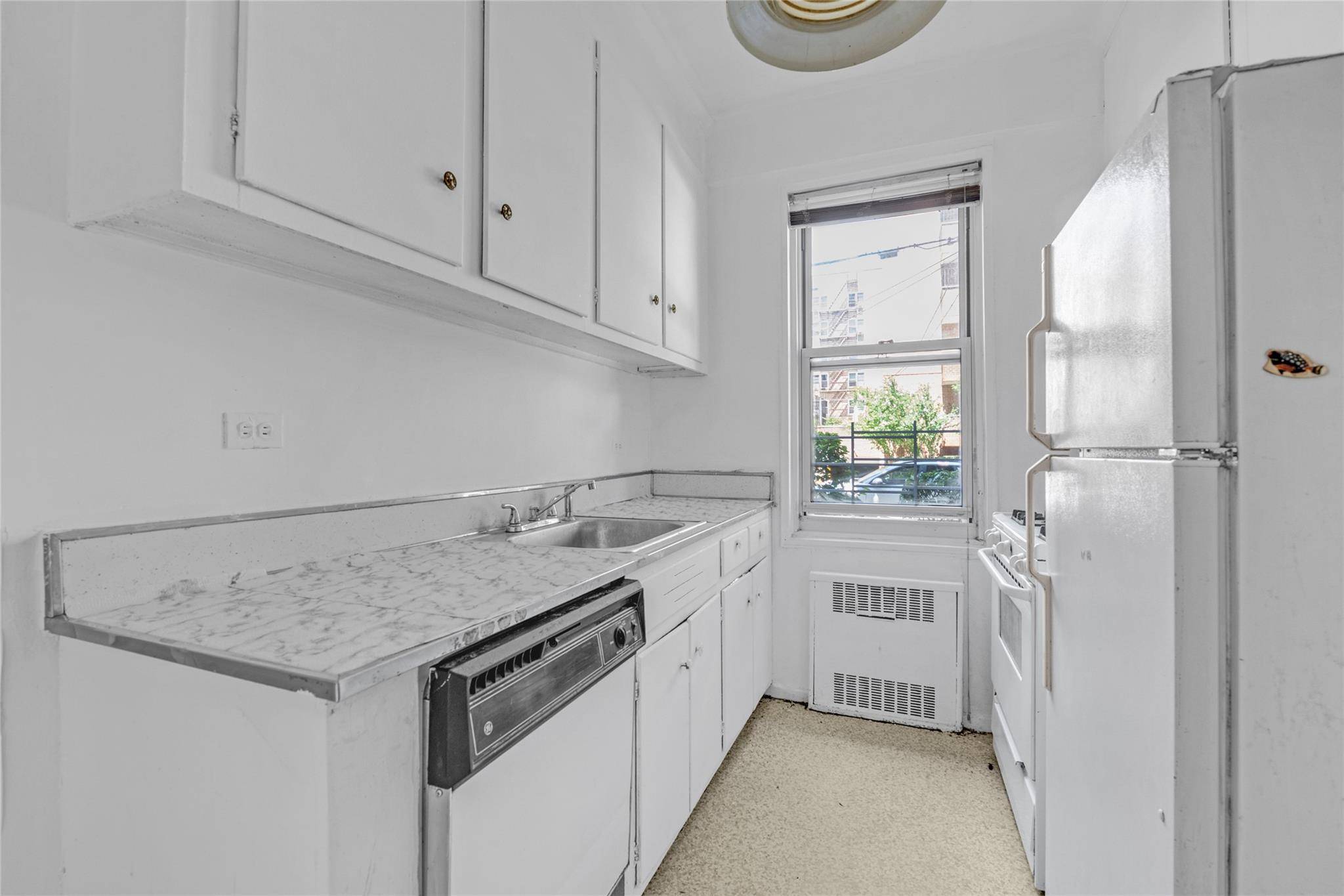 Forest Hills, NY 11375,110-20 71st RD #114