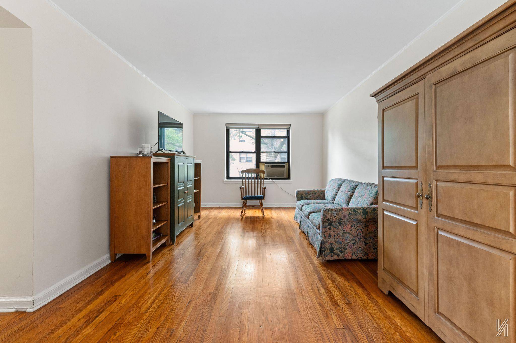 East Elmhurst, NY 11370,22-08 76th ST #D2