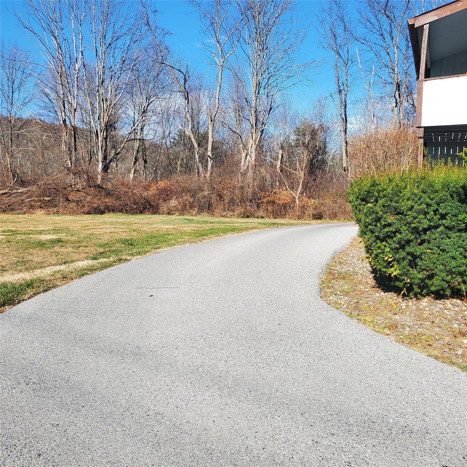 Pleasant Valley, NY 12569,160 West Road #C29